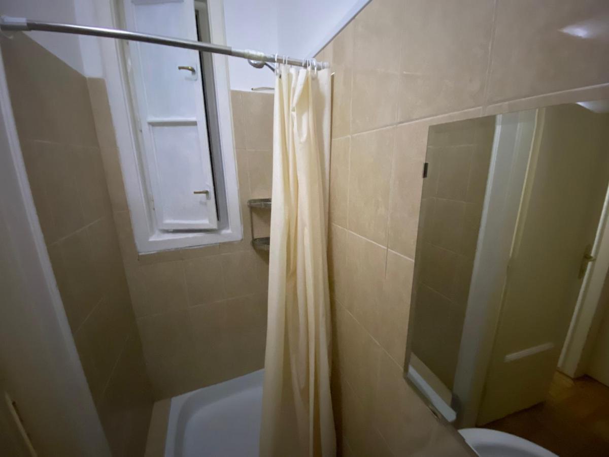 Monolit Budapest Center Guesthouse Luaran gambar