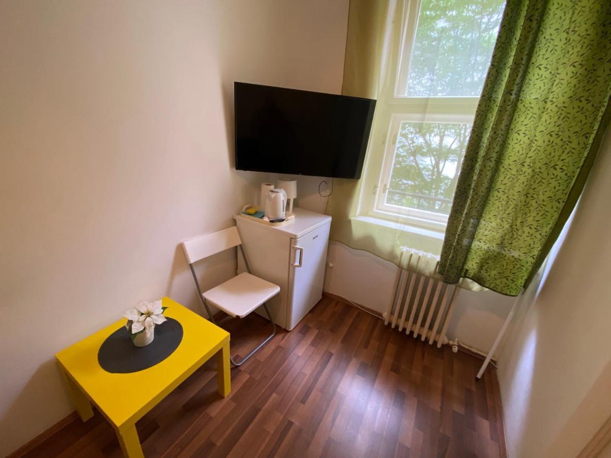 Monolit Budapest Center Guesthouse Luaran gambar